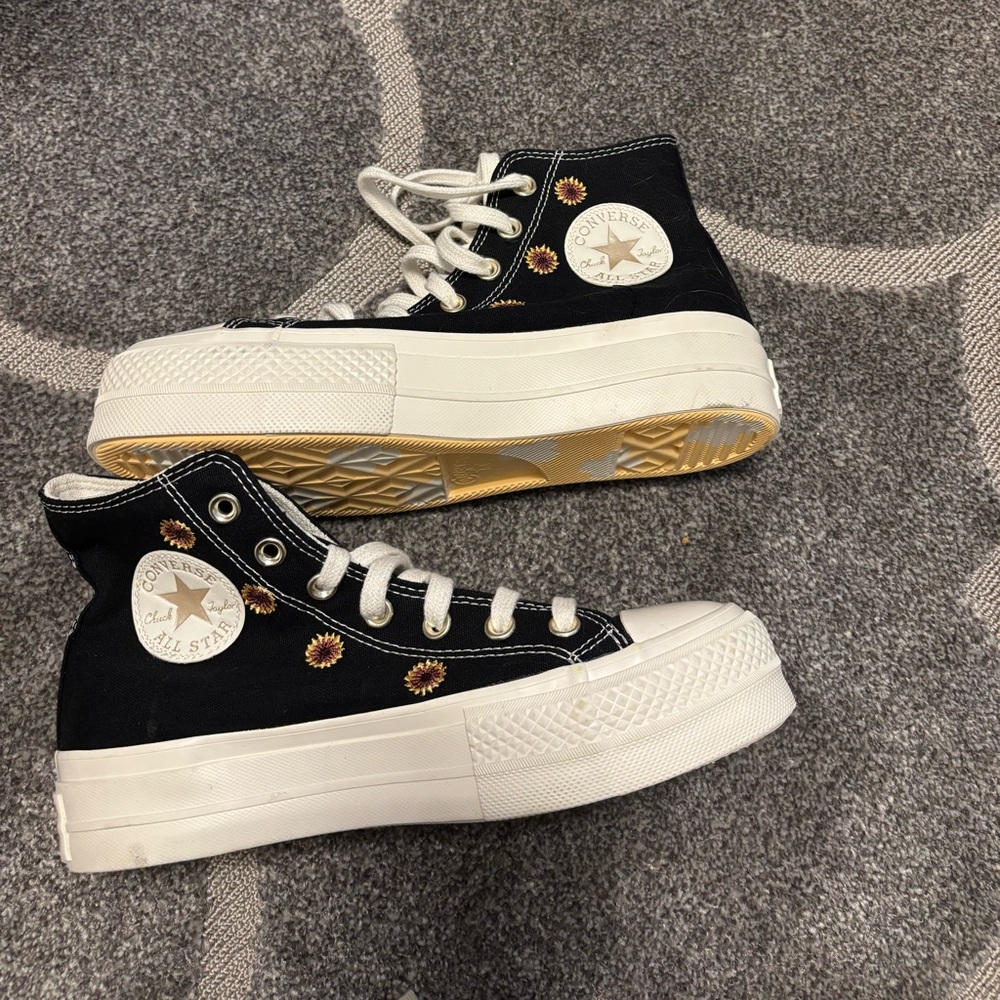 NWOT Chuck Converse Black High-Top Sneakers